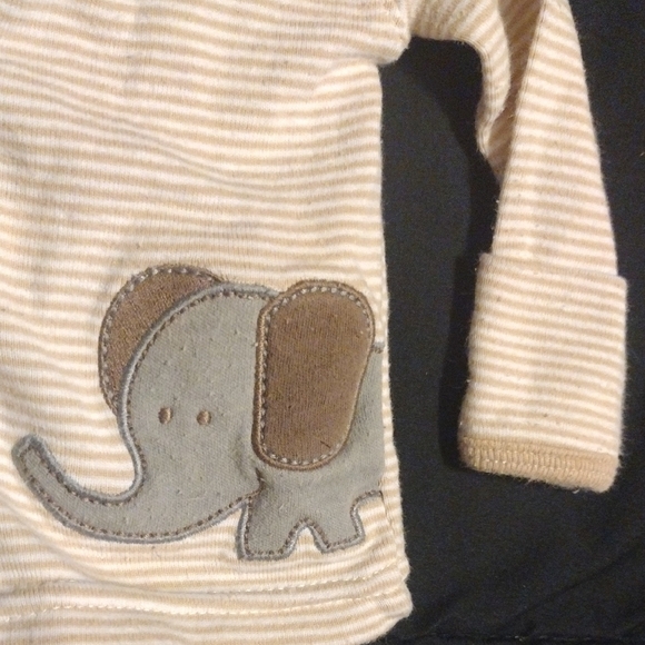 Striped Preemie Baby Cardigan with Elephant Patch And Hand mitts - Picture 3 of 6